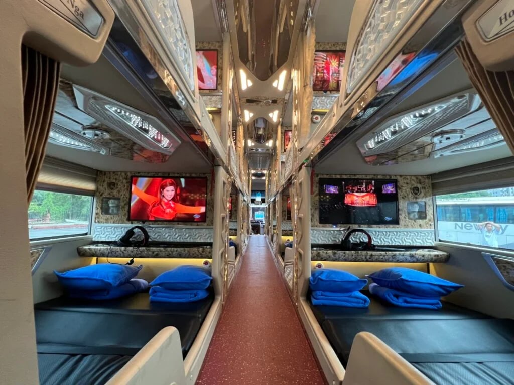 Luxury sleeper bus can help you have an extremely convenient trip to Sapa